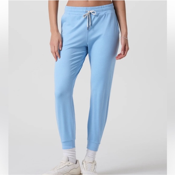 Vuori Pants - Vuori performance Light Blue Jogger Pants spring Heather XS EUC!